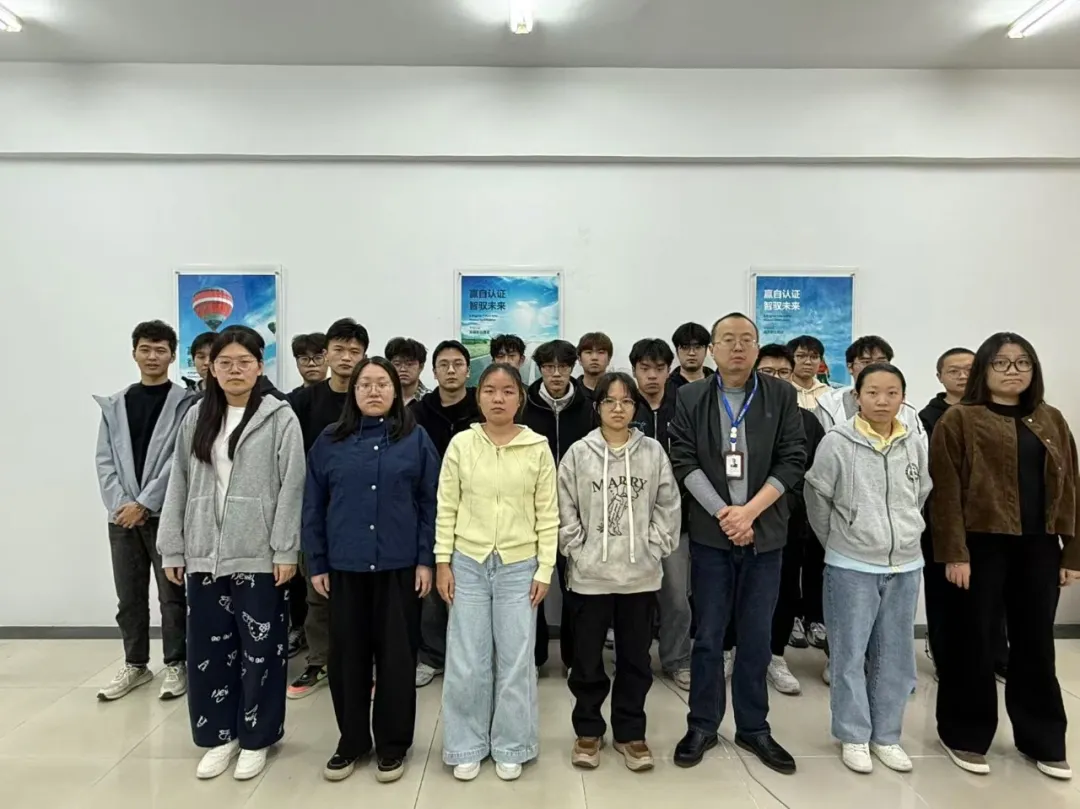 【近期結(jié)班留影】時(shí)光會定格此刻，但夢想永