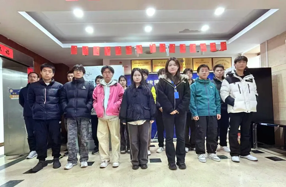 叮！結(jié)班成功！這張合照，是我們努力的最好